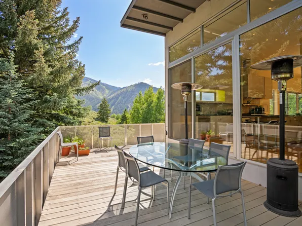 260 Spur Ln, Ketchum, ID 83340