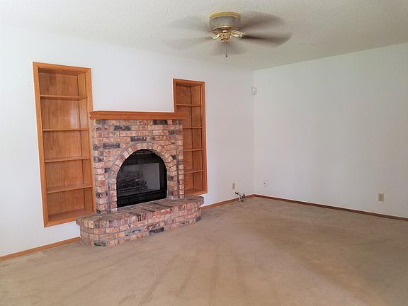 4th image of 2416 Fletcher Pl