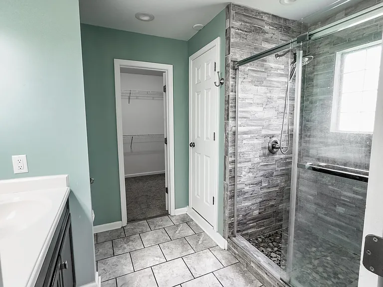203 Saw Briar Ct — Photo 9