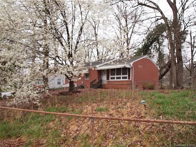 1st image of 1800 Oak Valley Dr #9