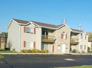 990 N 1st St, Dekalb, IL 60115