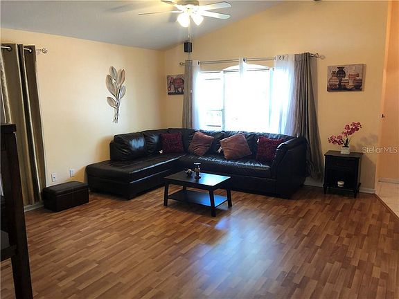 5th image of 15718 Autumn Glen Ave