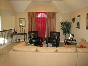 5th image of 16943 Langham Crossing Ln
