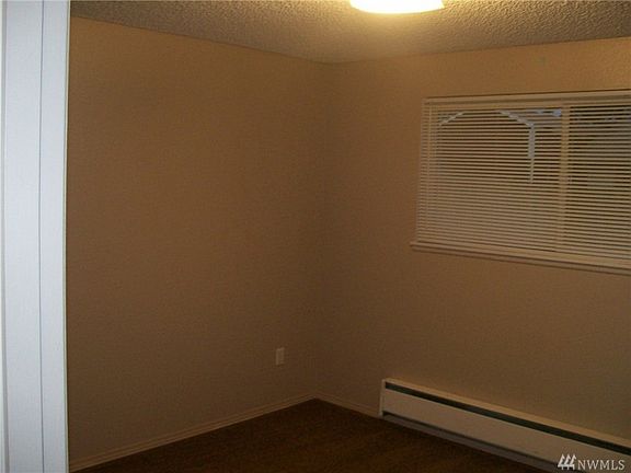 4th image of 5017 102nd Pl NE