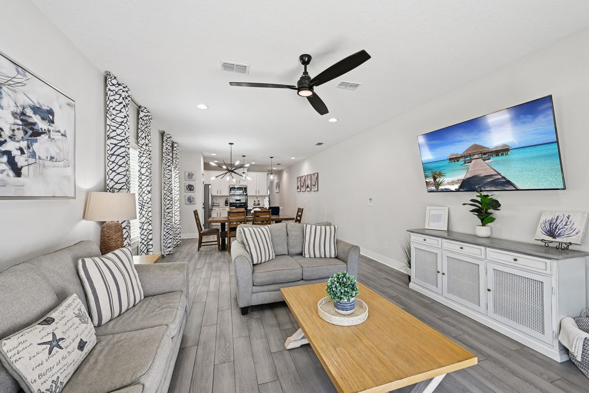 next background image