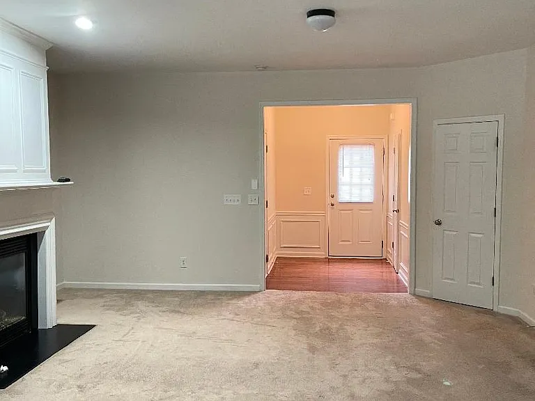3648 Postwaite Cir — Photo 3