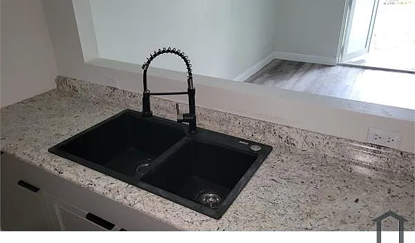 531 Rockpit Rd — Photo 5