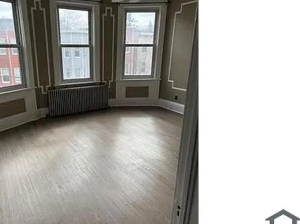 43 Oak St Floor 2, Yonkers, NY 10701