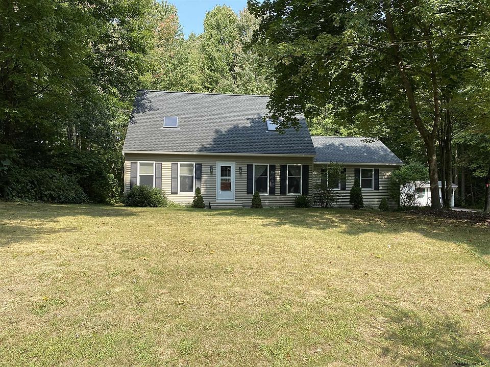 1st image of 6 Oakview Dr
