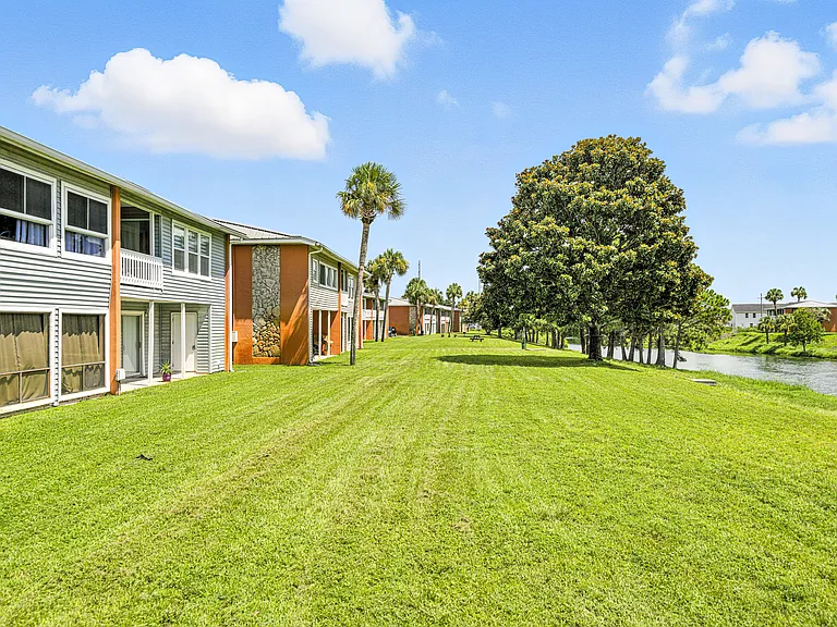 Gulf Terrace Dr — Photo 18