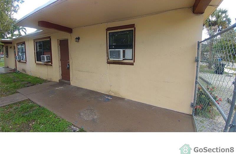 1st image of 1710 NW 9th St