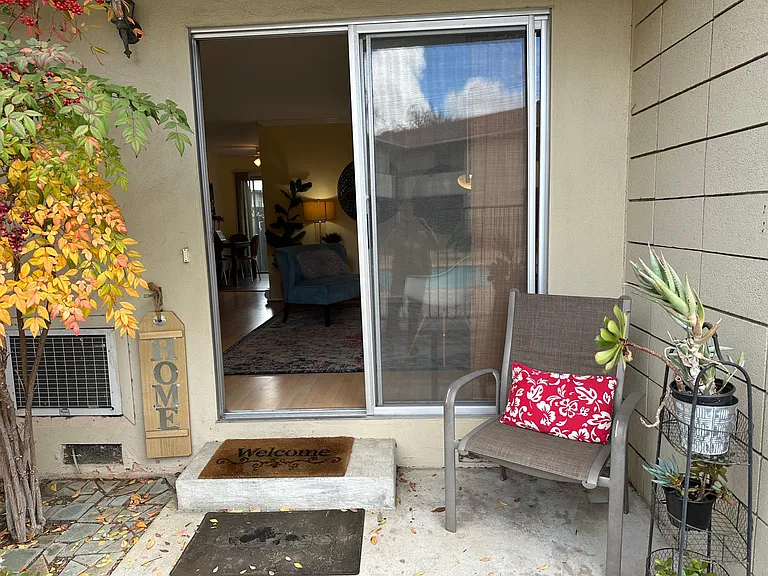 Creekside Dr — Photo 3