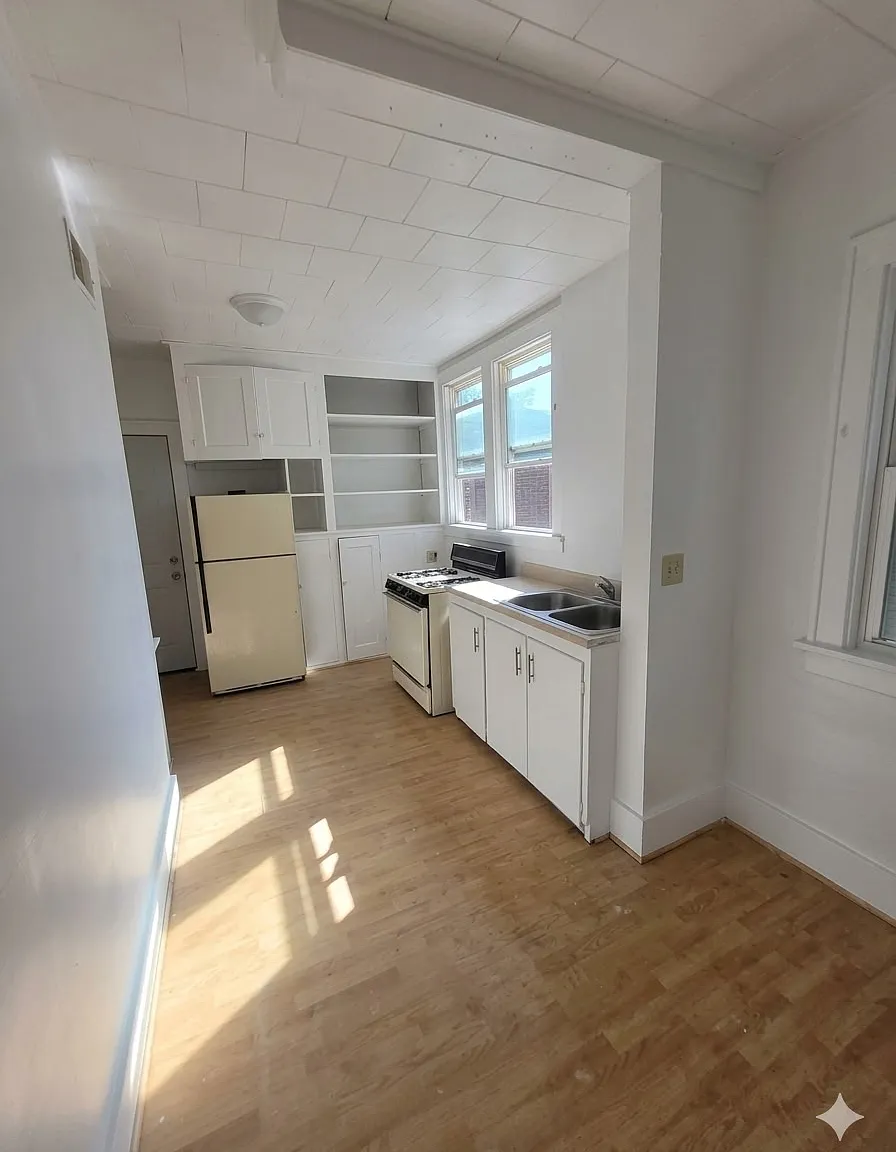 316 North Broad St. (8 plex) — Photo 2