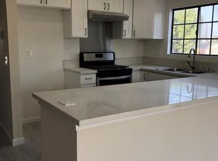 15722 S B St APT 1, Tustin, CA 92780