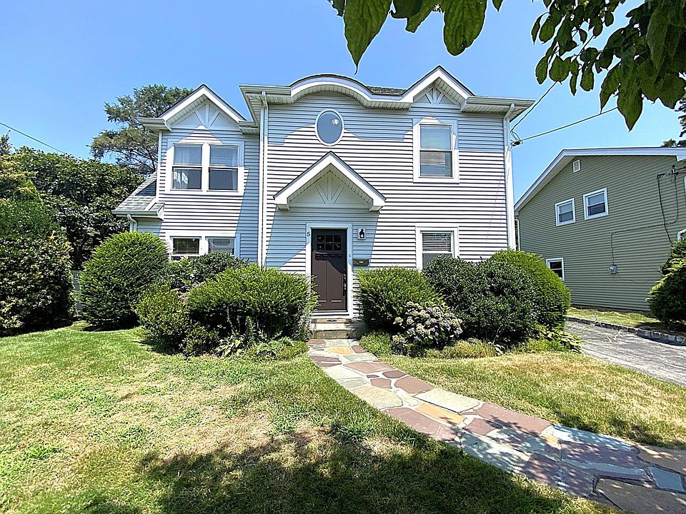 1st image of 5 Laurel Pl