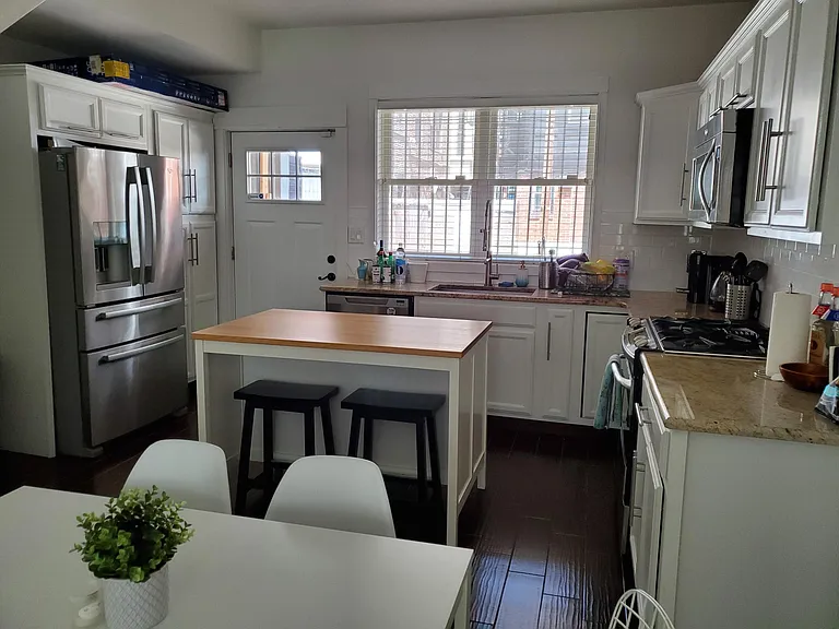 1813 Addison St — Photo 13