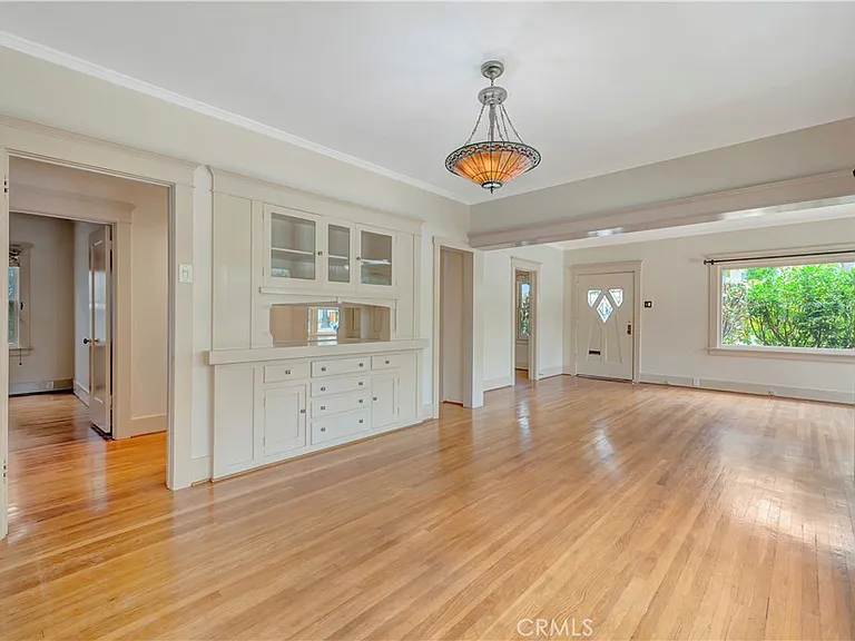 351 Newport Ave — Photo 12
