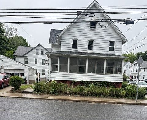 1st image of 232 Hawkins St Floor 1