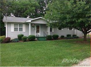 105 Baskett Dr, Elsberry, MO 63343