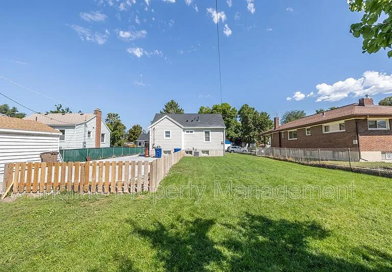758 E Loveland Ave #A — Photo 4