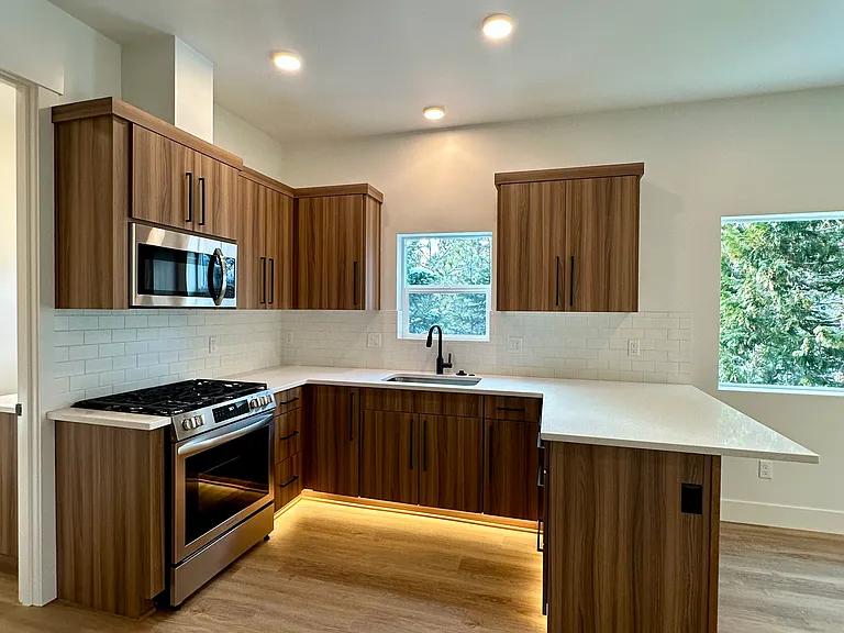 1453 NW Ogden Ave #2 — Photo 6