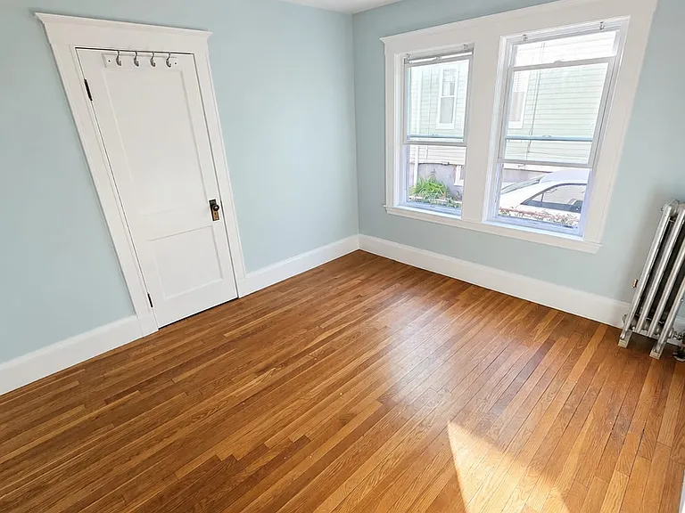 11 Governor Winthrop Rd — Photo 6