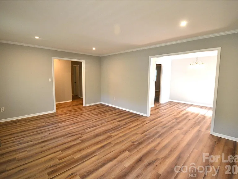 1422 Thermal Rd — Photo 4