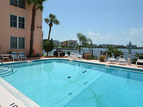 5th image of 7625 Sun Island Dr S APT 205