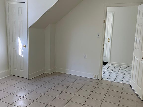 3rd image of 7221 Willow St APT A