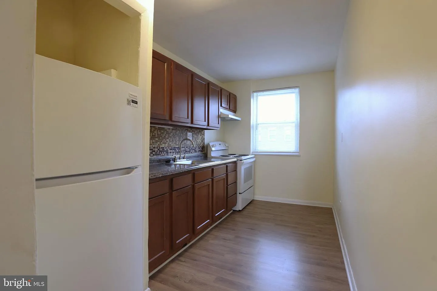 1 bed, 1.0 bath, 2556 sqft, $1,250 — Photo 3
