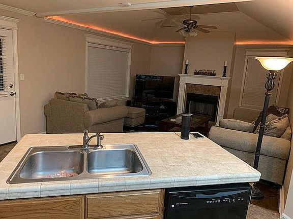 4th image of 9817 Merlot Ln