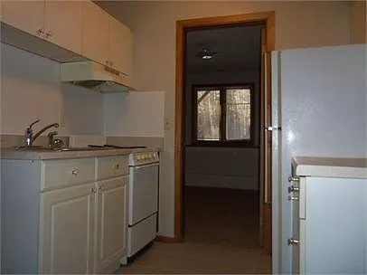327 W Fifth Ave - 6 — Photo 2