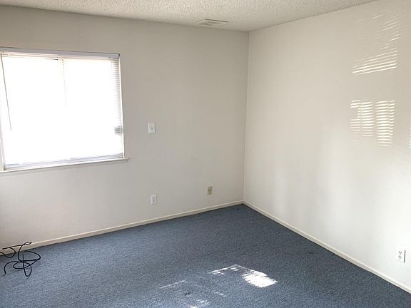 4th image of 1126 Cherry Ave APT 3