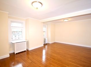 21-28 28th St #2A, Astoria, NY 11105