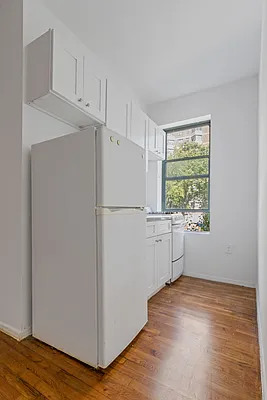APARTMENT VOL.0〜12 セット 244 East 7th Street | Luxury Apartments | East Village