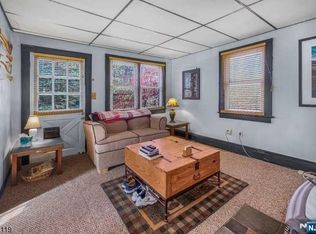 544 Ridge Rd, West Milford, NJ 07480