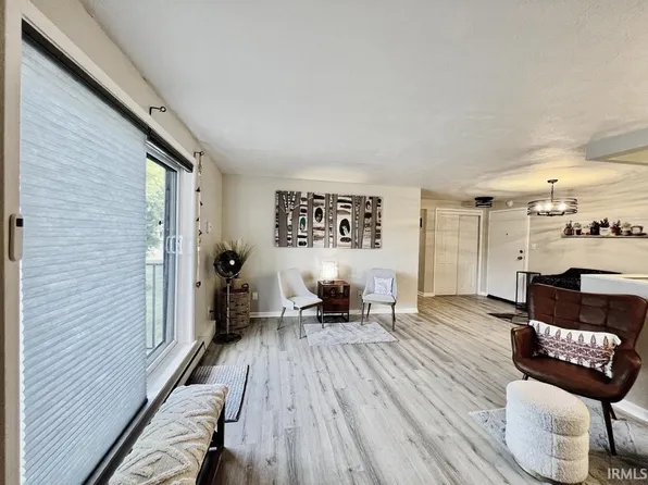 2927 Westbrook Dr APT B201, Fort Wayne, IN 46805