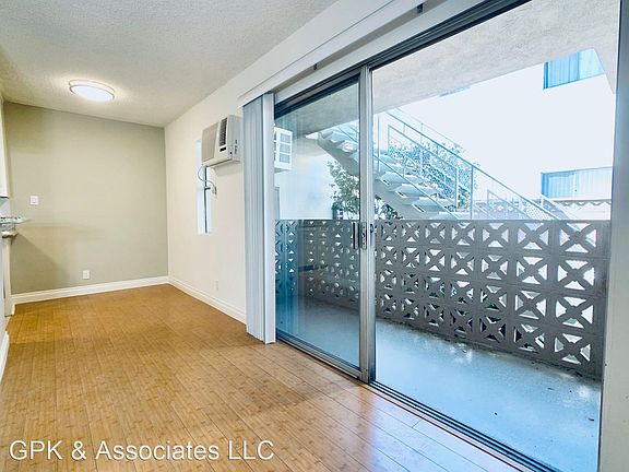 5th image of 1829 Corinth Ave APT 3