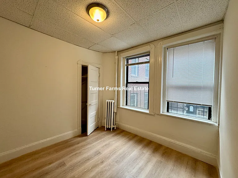 Phillips St — Photo 13
