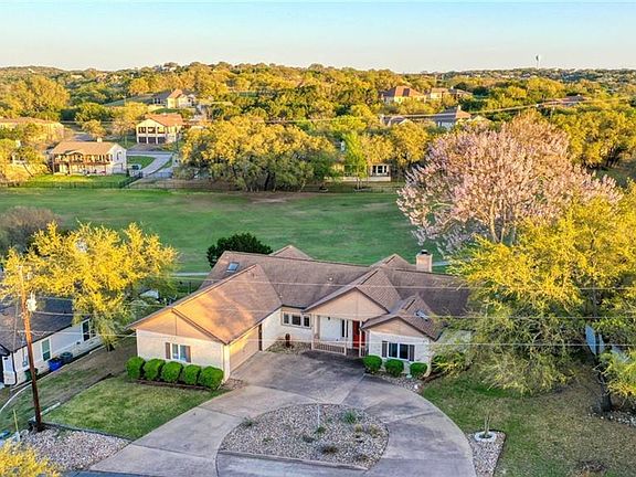 2nd image of 21429 Lakefront Dr