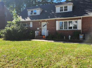 104 Acacia Ave, Staten Island, NY 10308