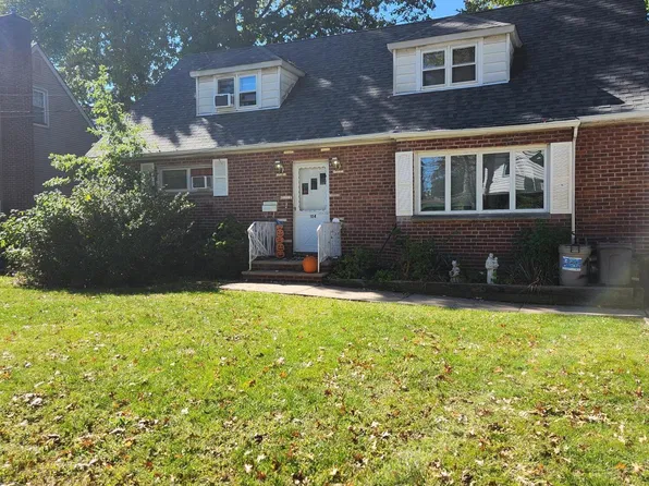 104 Acacia Ave, Staten Island, NY 10308