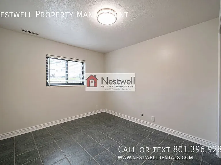 659 W Halifax Ct — Photo 26