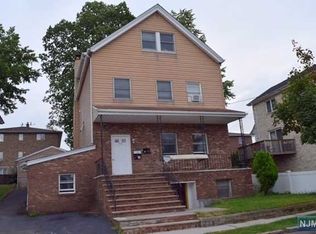 308 3rd St, Palisades Park, NJ