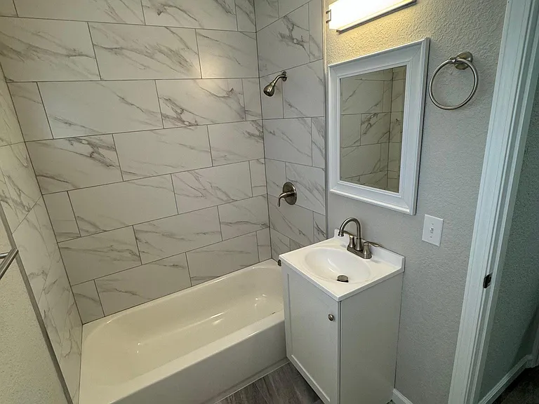 813 W Dayton Ave — Photo 7