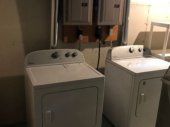 4th image of 904 N 13th St #13588270