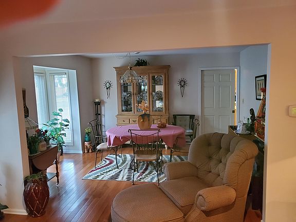 3rd image of 5767 Bastille Pl #53