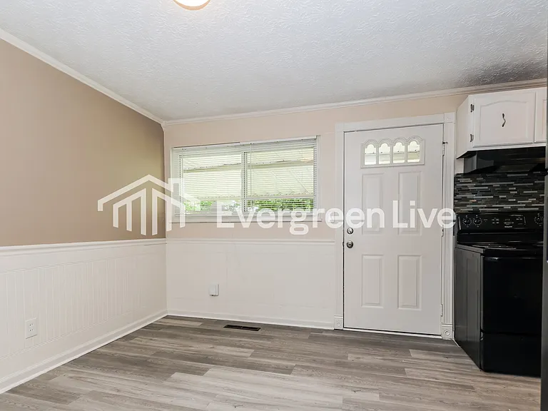 4230 Kitridge Rd — Photo 5