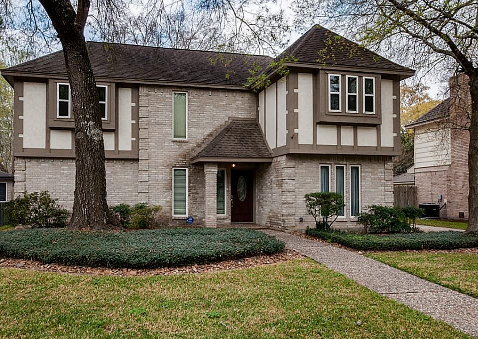 1st image of 3307 Three Pines Dr