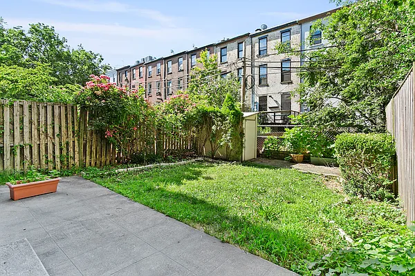 Rented by Compass | media 5